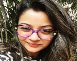 Shruti is often seen wearing glasses in her posts.